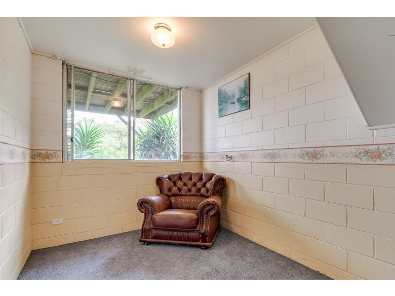 2/42 Hazel Road, Kalimna VIC 3909