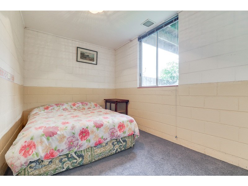 2/42 Hazel Road, Kalimna VIC 3909