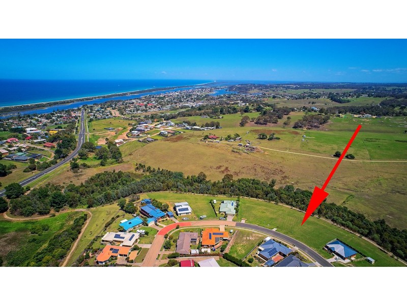 81 Stirling Drive, Lakes Entrance VIC 3909