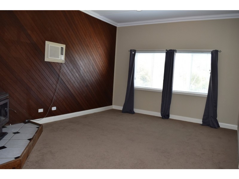 24 PANORAMIC DRIVE, Lakes Entrance VIC 3909
