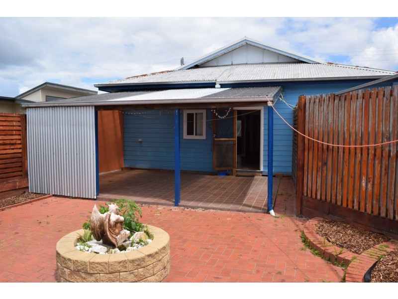 24 PANORAMIC DRIVE, Lakes Entrance VIC 3909