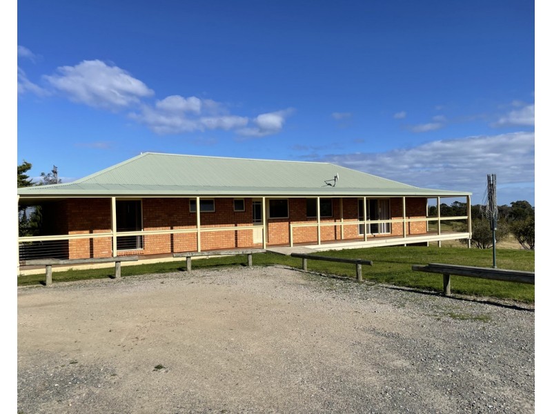 107 PALMERS ROAD, Lakes Entrance VIC 3909