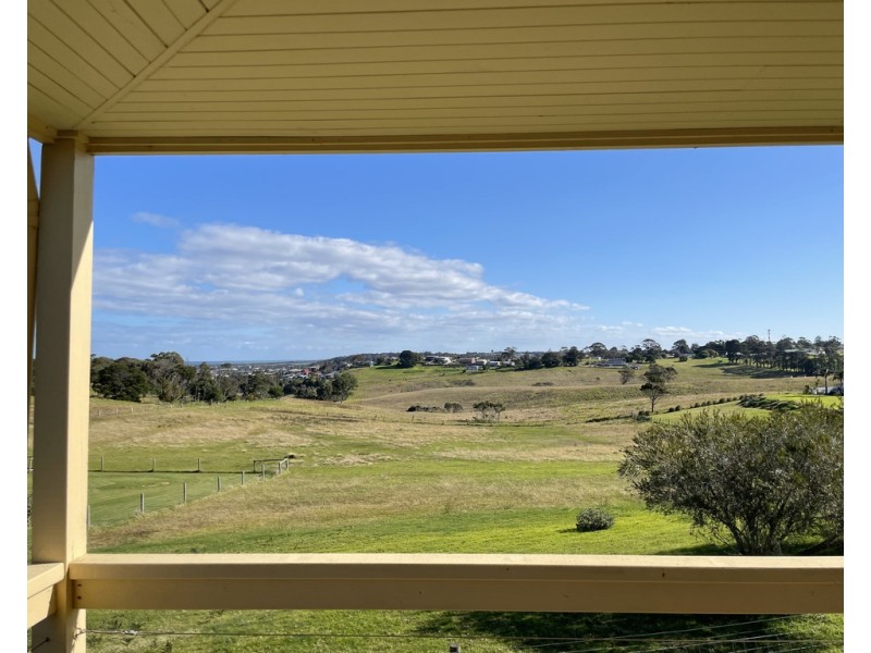 107 PALMERS ROAD, Lakes Entrance VIC 3909