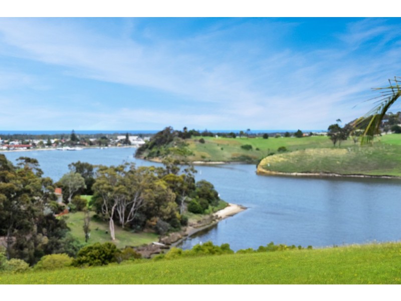 8 Nautilus Way, Lakes Entrance VIC 3909