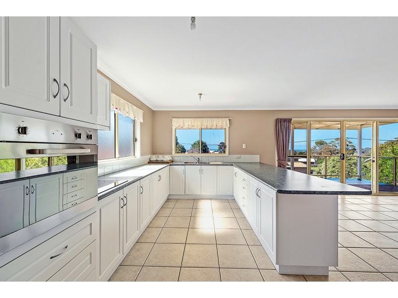 26 Grandview Road, Lakes Entrance VIC 3909