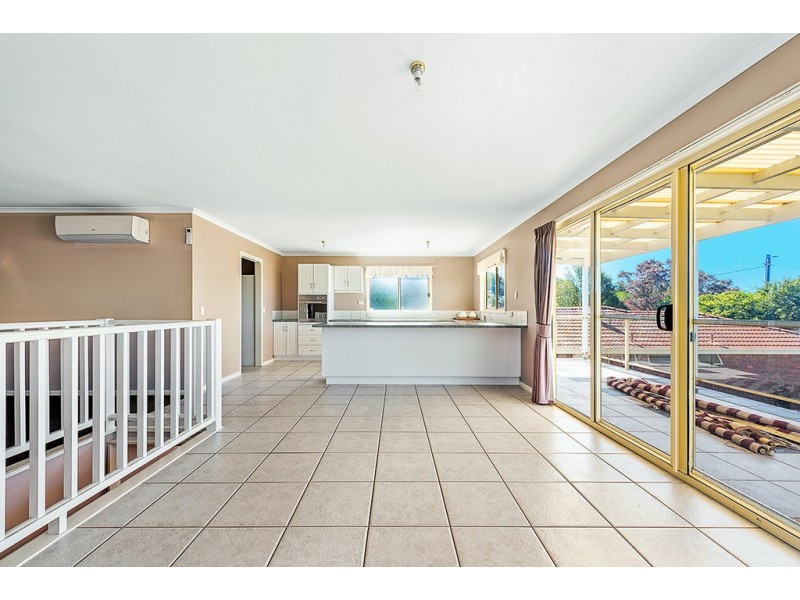 26 Grandview Road, Lakes Entrance VIC 3909