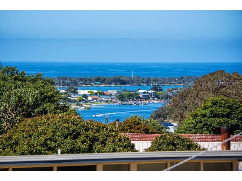 26 Grandview Road, Lakes Entrance VIC 3909