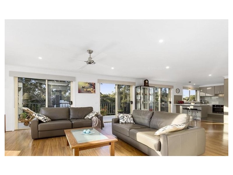 16 CHRISTMAS STREET, Metung VIC 3904