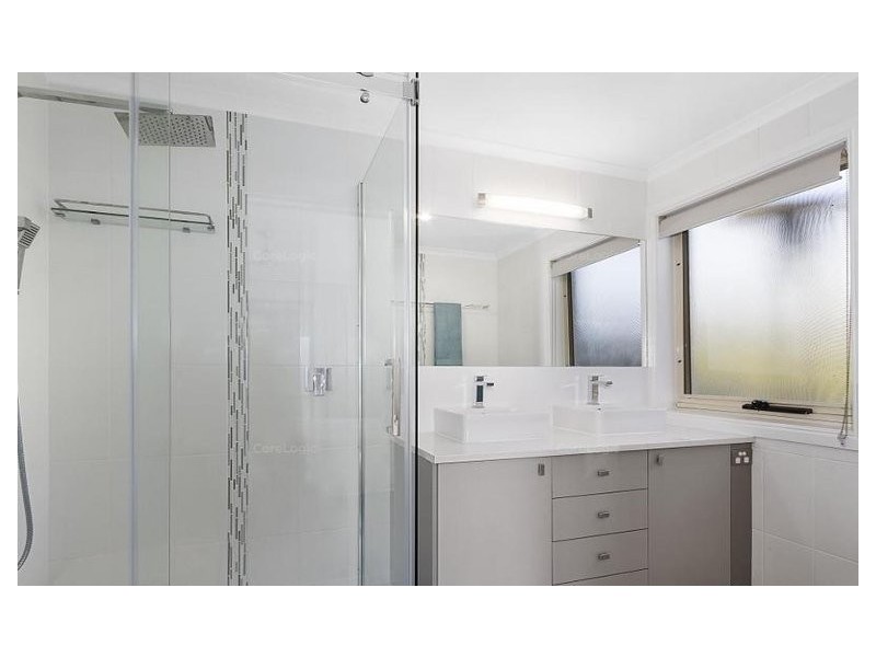 16 CHRISTMAS STREET, Metung VIC 3904