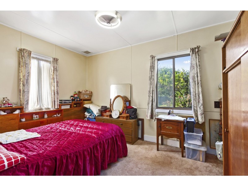 40-42 Roadknight Street, Lakes Entrance VIC 3909