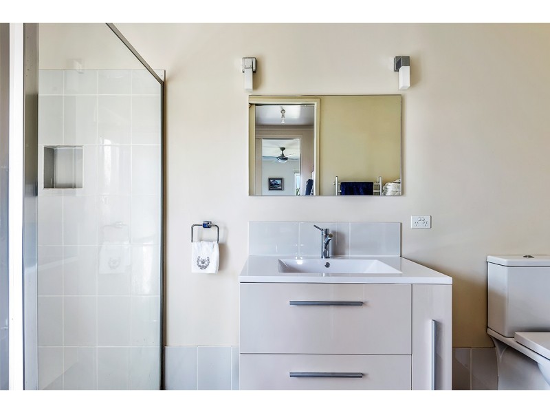 7 Leurimah Court, Kalimna VIC 3909