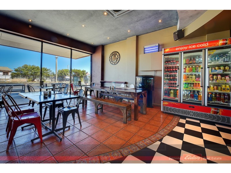 477 Esplanade, Lakes Entrance VIC 3909