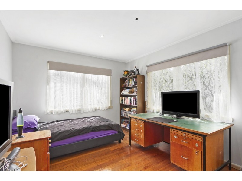 11 Worcester Road, Lakes Entrance VIC 3909