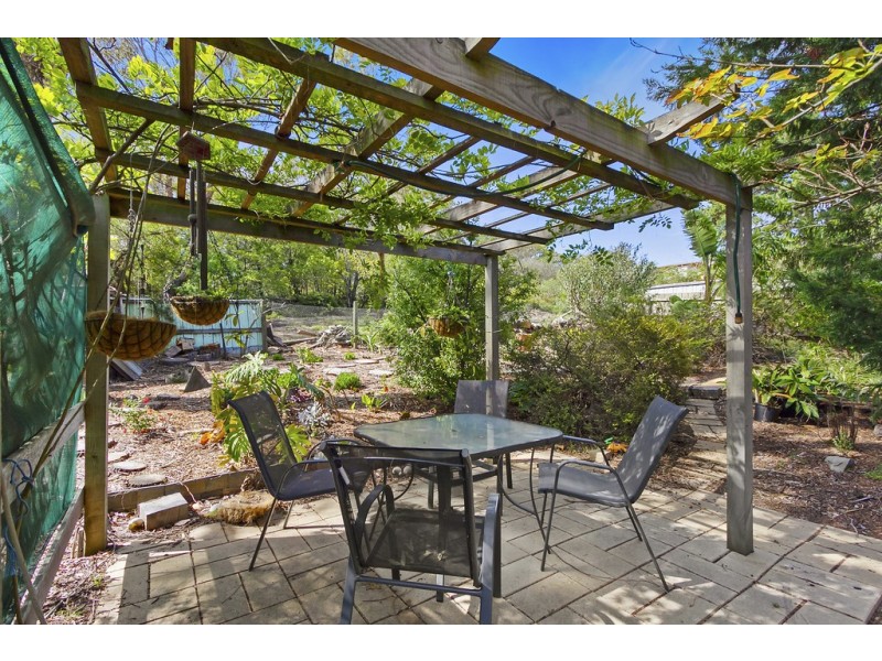 11 Worcester Road, Lakes Entrance VIC 3909