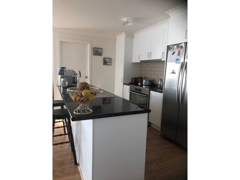 83 Albatross Road, Kalimna VIC 3909