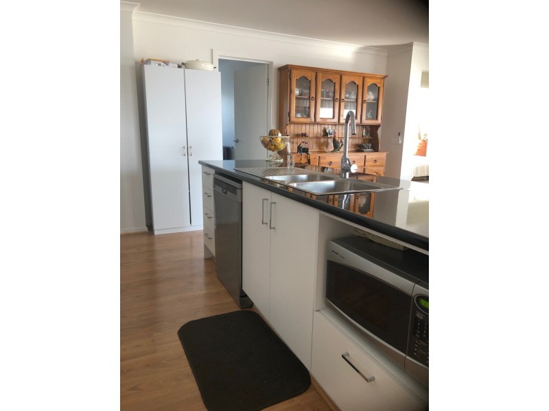 83 Albatross Road, Kalimna VIC 3909