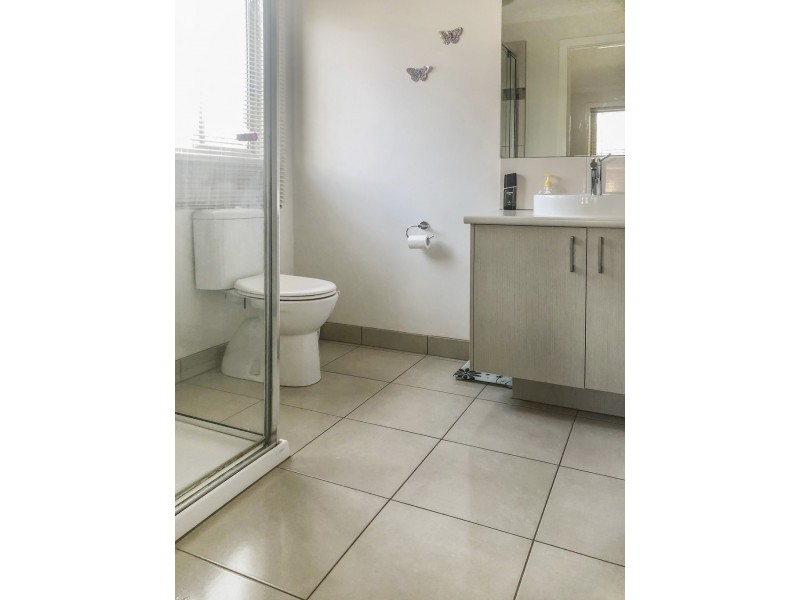 83 Albatross Road, Kalimna VIC 3909