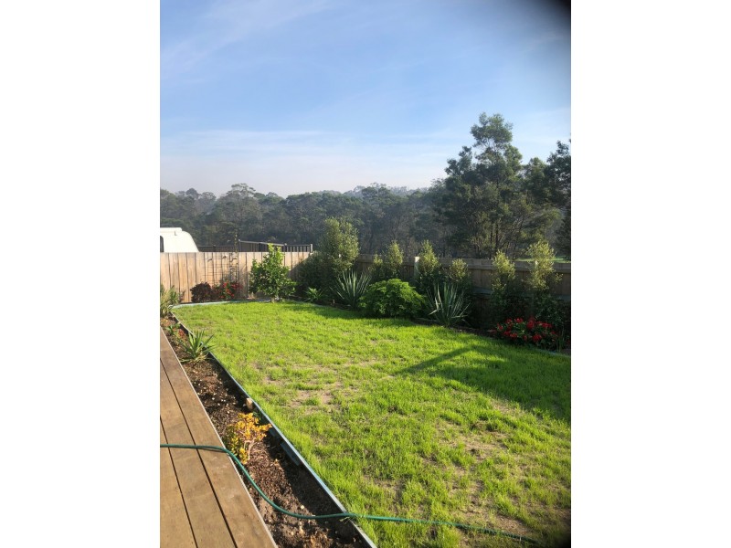 83 Albatross Road, Kalimna VIC 3909