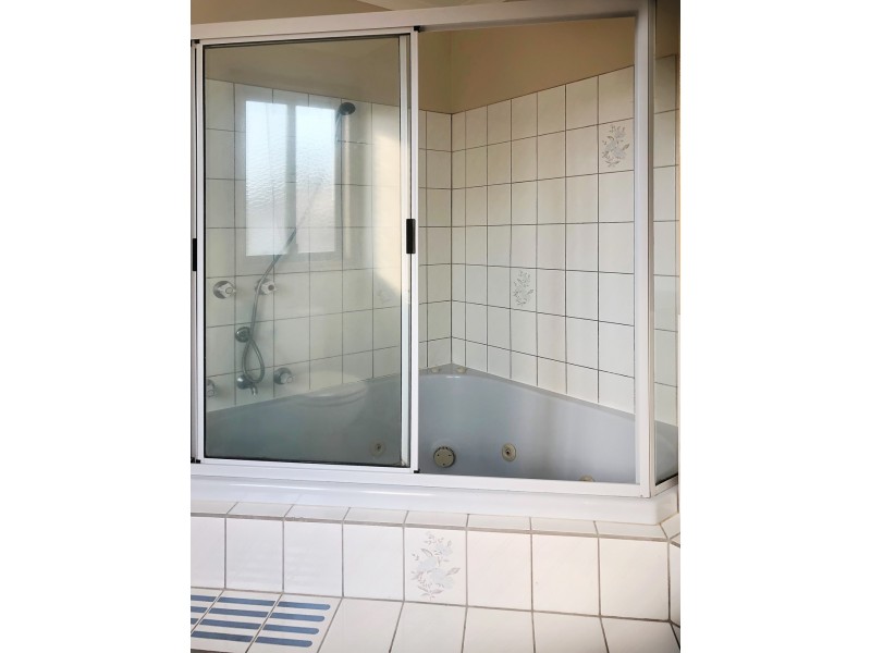 164 THORPES LANE, Lakes Entrance VIC 3909