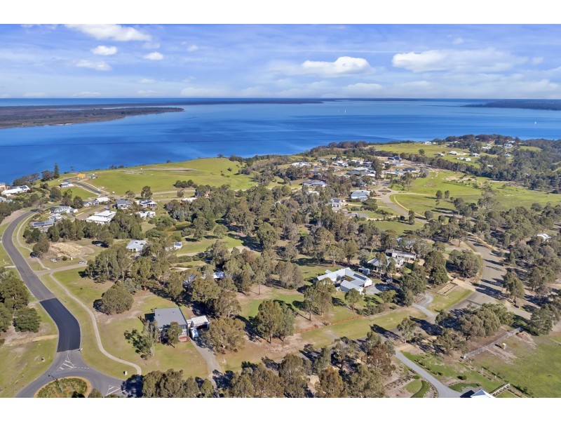 79 Kings Cove Boulevard, Metung VIC 3904