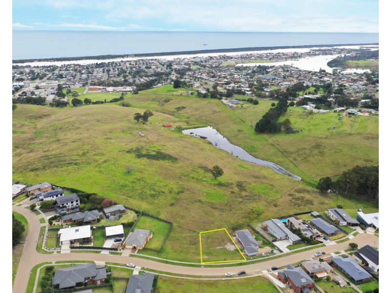 5 Riviera Court, Lakes Entrance VIC 3909
