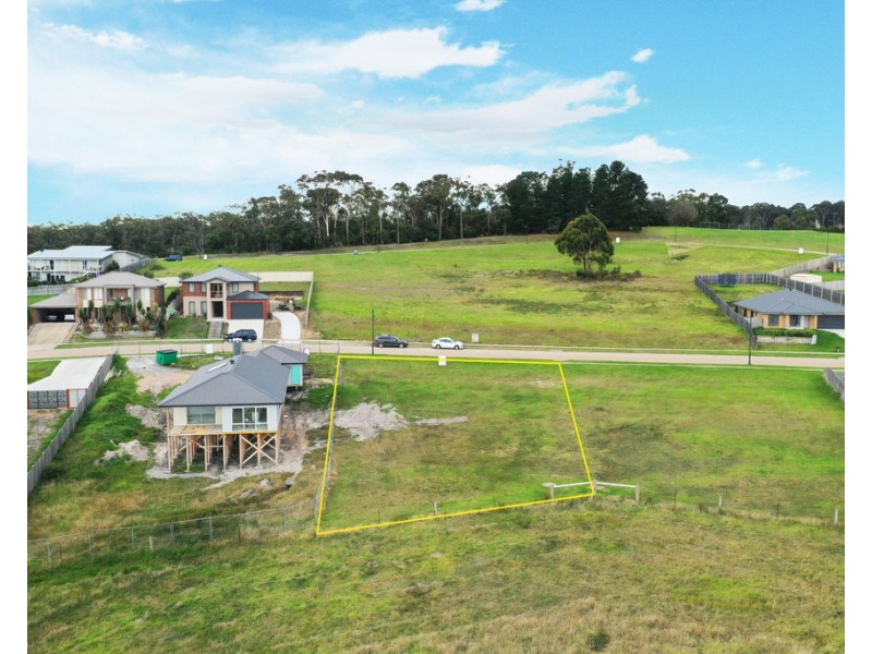 5 Riviera Court, Lakes Entrance VIC 3909