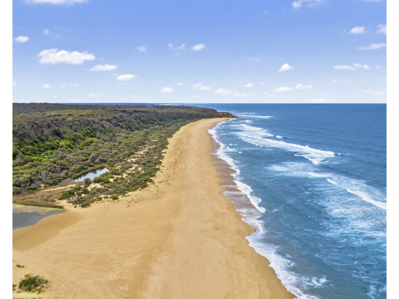 25 Lake Bunga Beach Road, Lake Bunga VIC 3909