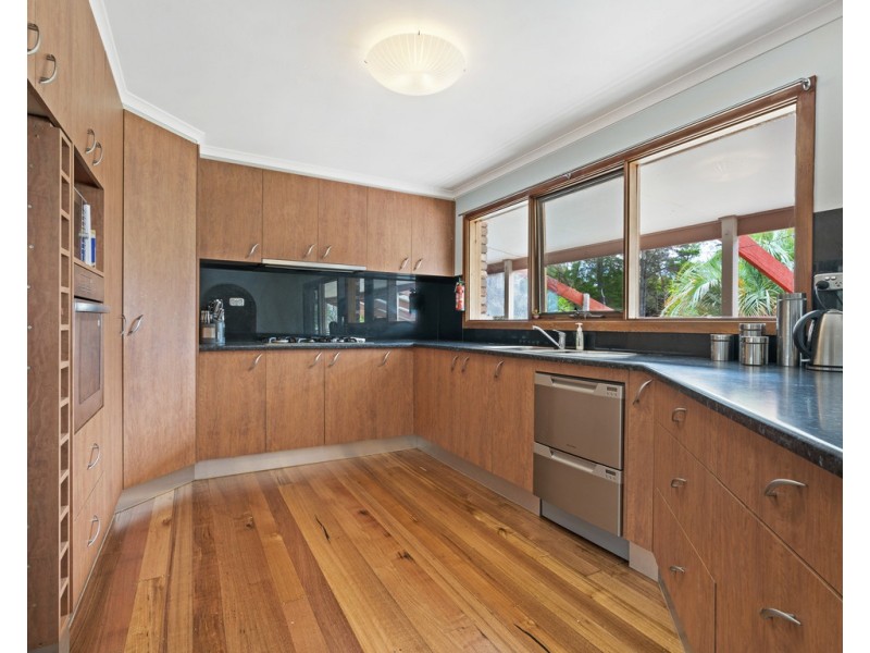 25 Lake Bunga Beach Road, Lake Bunga VIC 3909