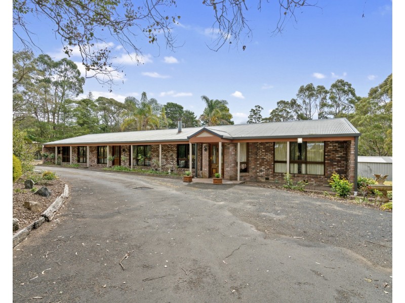 25 Lake Bunga Beach Road, Lake Bunga VIC 3909