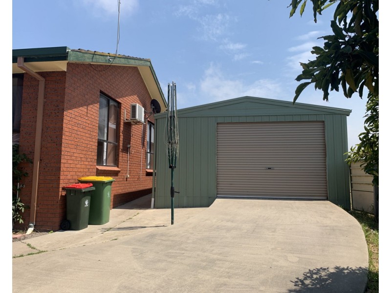 2/67 LAKE BUNGA BEACH ROAD, Lakes Entrance VIC 3909