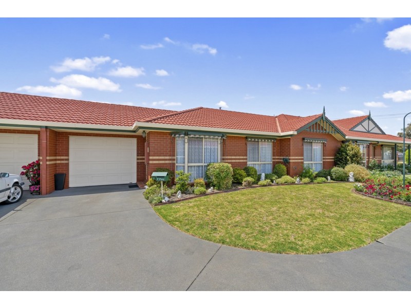 Unit 2 / 67-73 Roadknight Street, Lakes Entrance VIC 3909