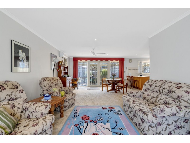 Unit 2 / 67-73 Roadknight Street, Lakes Entrance VIC 3909