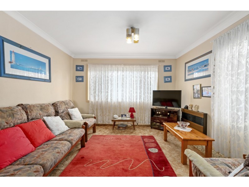 47 Capes Road, Lakes Entrance VIC 3909