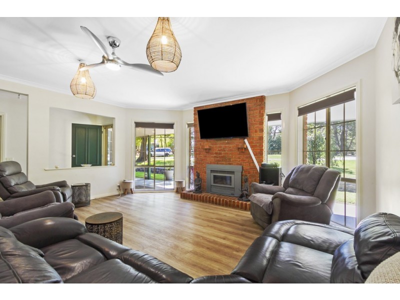 377 Colquhuon Road, Lakes Entrance VIC 3909