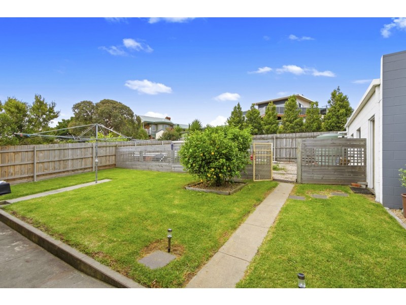 10 Nautilus Way, Lakes Entrance VIC 3909