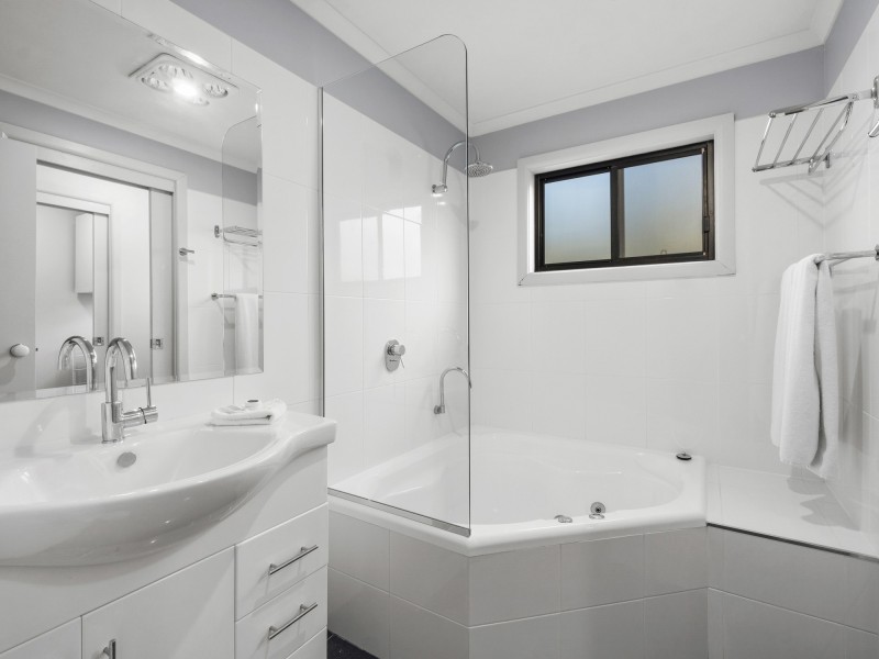 14 /2-18 Nicholas Avenue, Metung VIC 3904