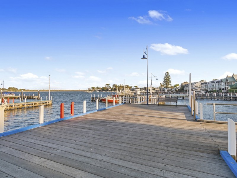 14 /2-18 Nicholas Avenue, Metung VIC 3904