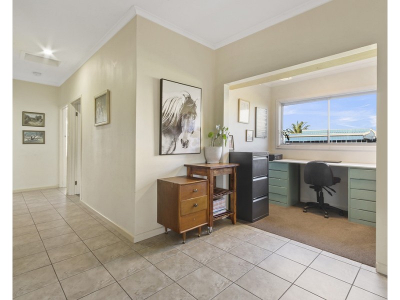 54 Hazel Road, Kalimna VIC 3909