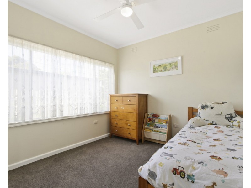 54 Hazel Road, Kalimna VIC 3909