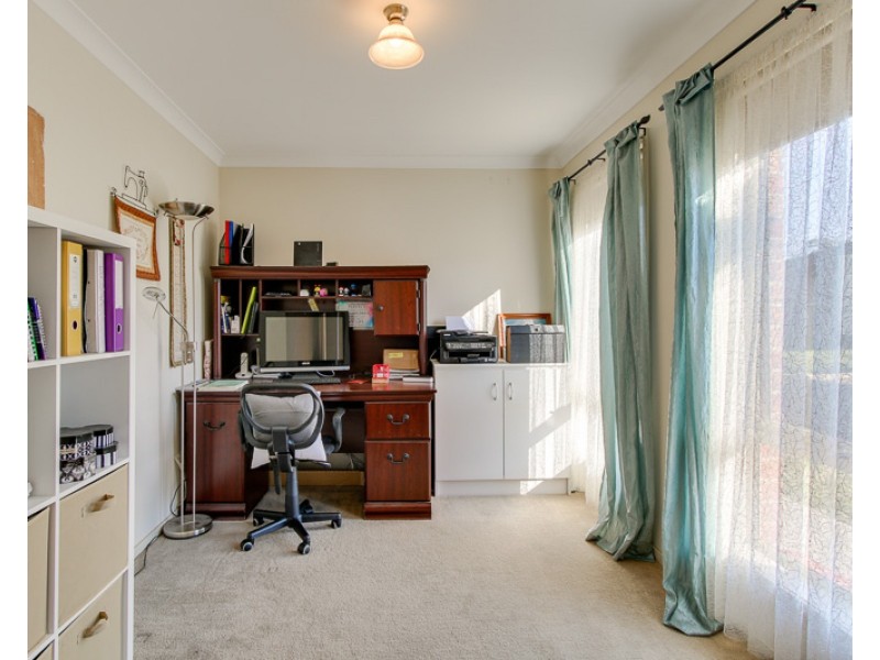 2729 Princes Highway, Kalimna VIC 3909