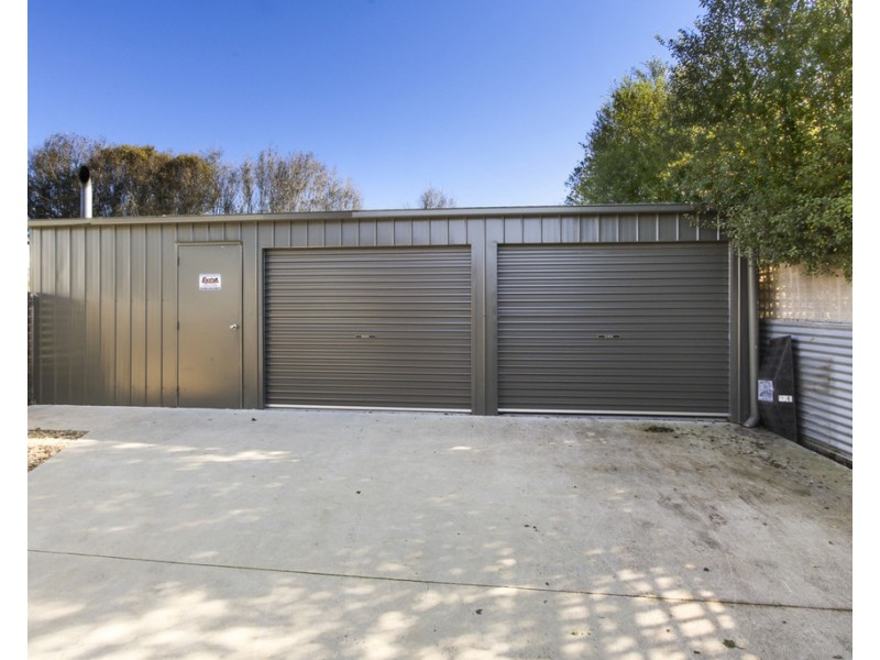 25 Point Road, Kalimna VIC 3909