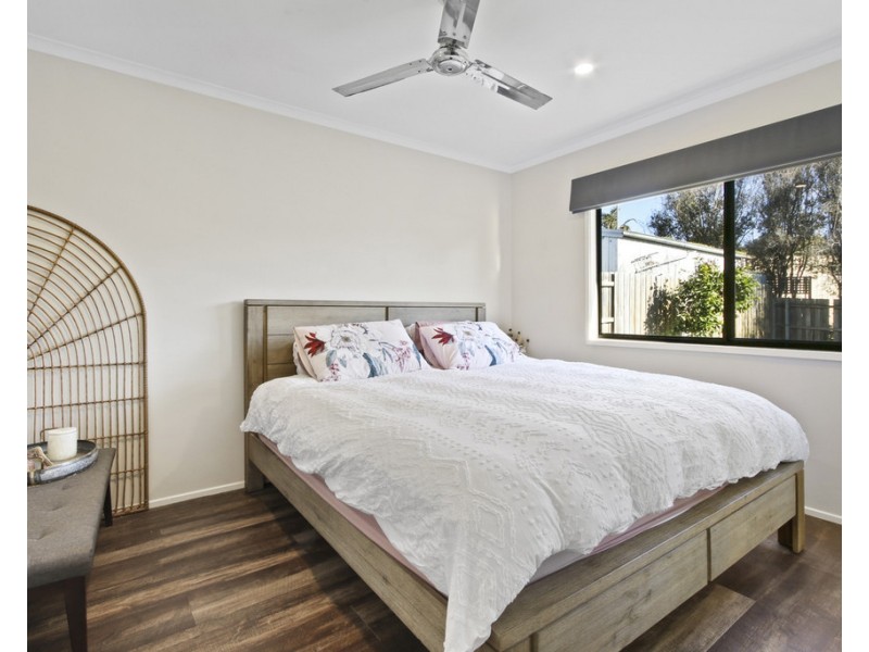 25 Point Road, Kalimna VIC 3909