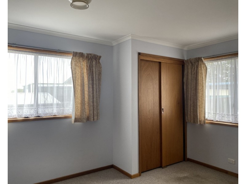 2/70 Palmers Road, Lakes Entrance VIC 3909