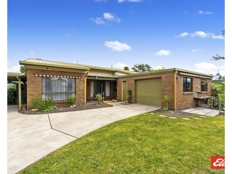 26 Ferndale Parade, Lakes Entrance VIC 3909