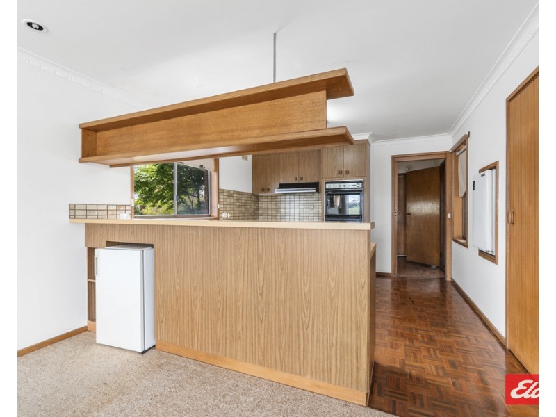 26 Ferndale Parade, Lakes Entrance VIC 3909