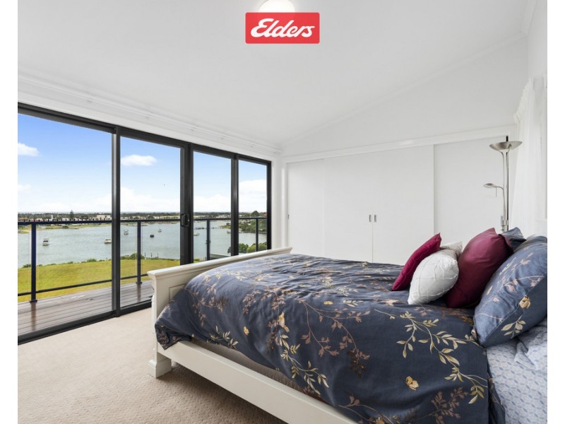 14 Cabarita Point, Kalimna VIC 3909