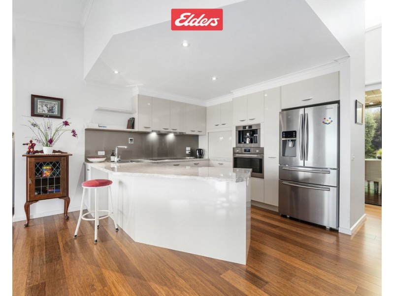 14 Cabarita Point, Kalimna VIC 3909