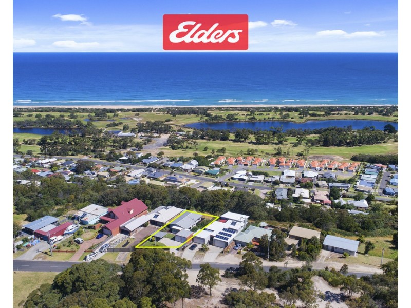 30 Ocean View Parade, Lakes Entrance VIC 3909