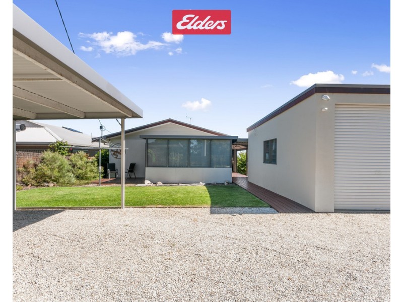 30 Ocean View Parade, Lakes Entrance VIC 3909