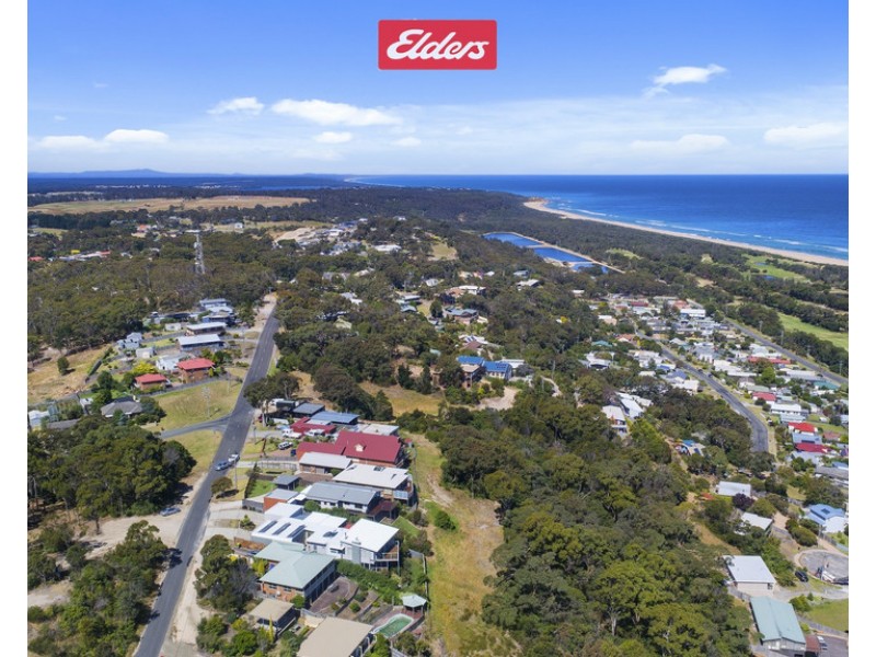 30 Ocean View Parade, Lakes Entrance VIC 3909